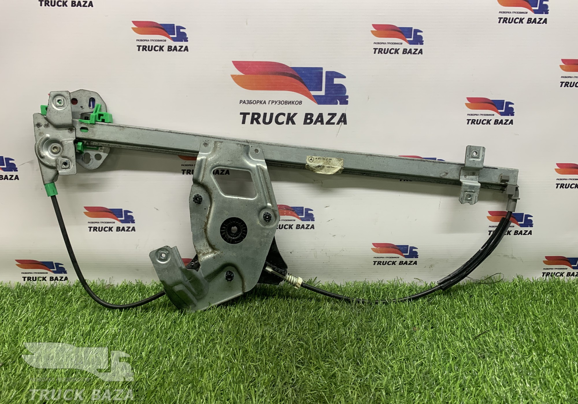 A9737201746 Стеклоподъемник левый