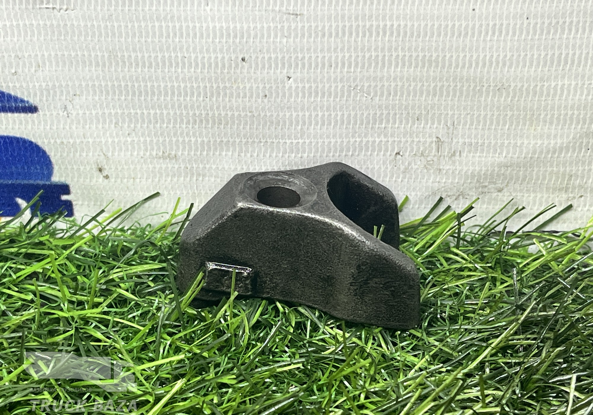 91010111216312 Кронштейн форсунки топливной для КАМАЗ 54901