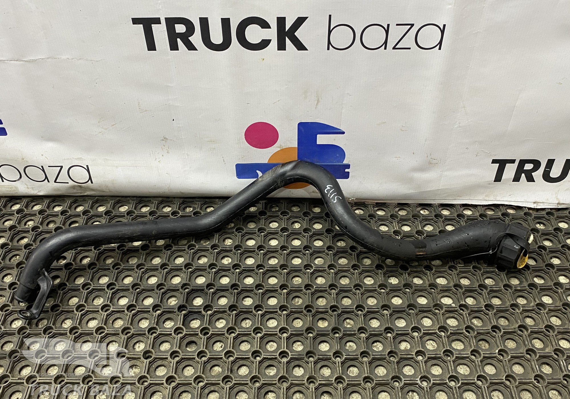 2015939 Маслозаливная горловина