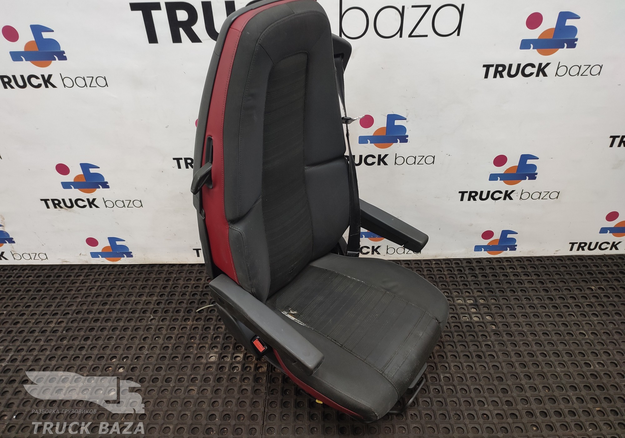 22039406 Сиденье водительское пневматическое для Volvo