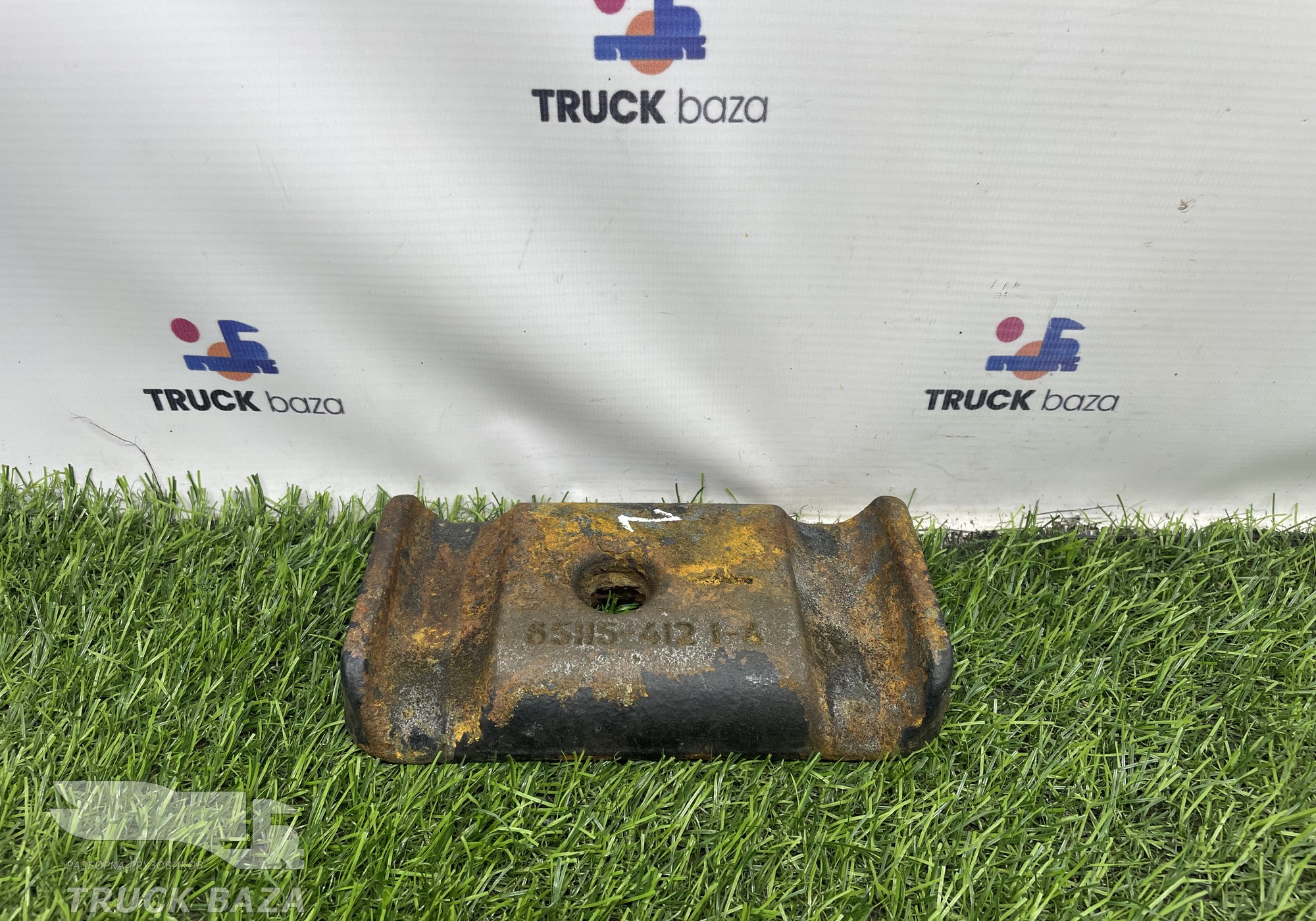 651152902412 Проставка стремянки рессоры