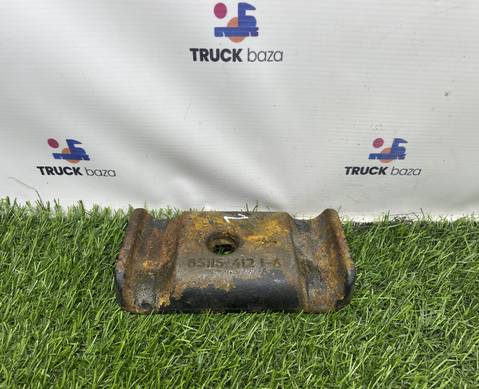 651152902412 Проставка стремянки рессоры для КАМАЗ