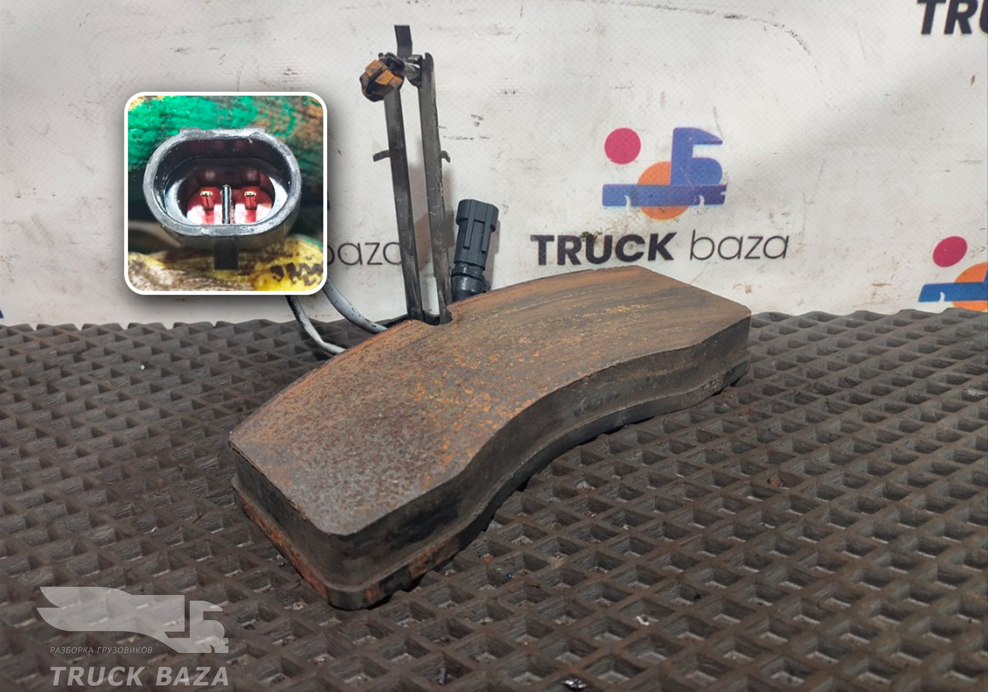 640322562 Колодка тормозная с датчиком износа для Faw J7 (с 2018)