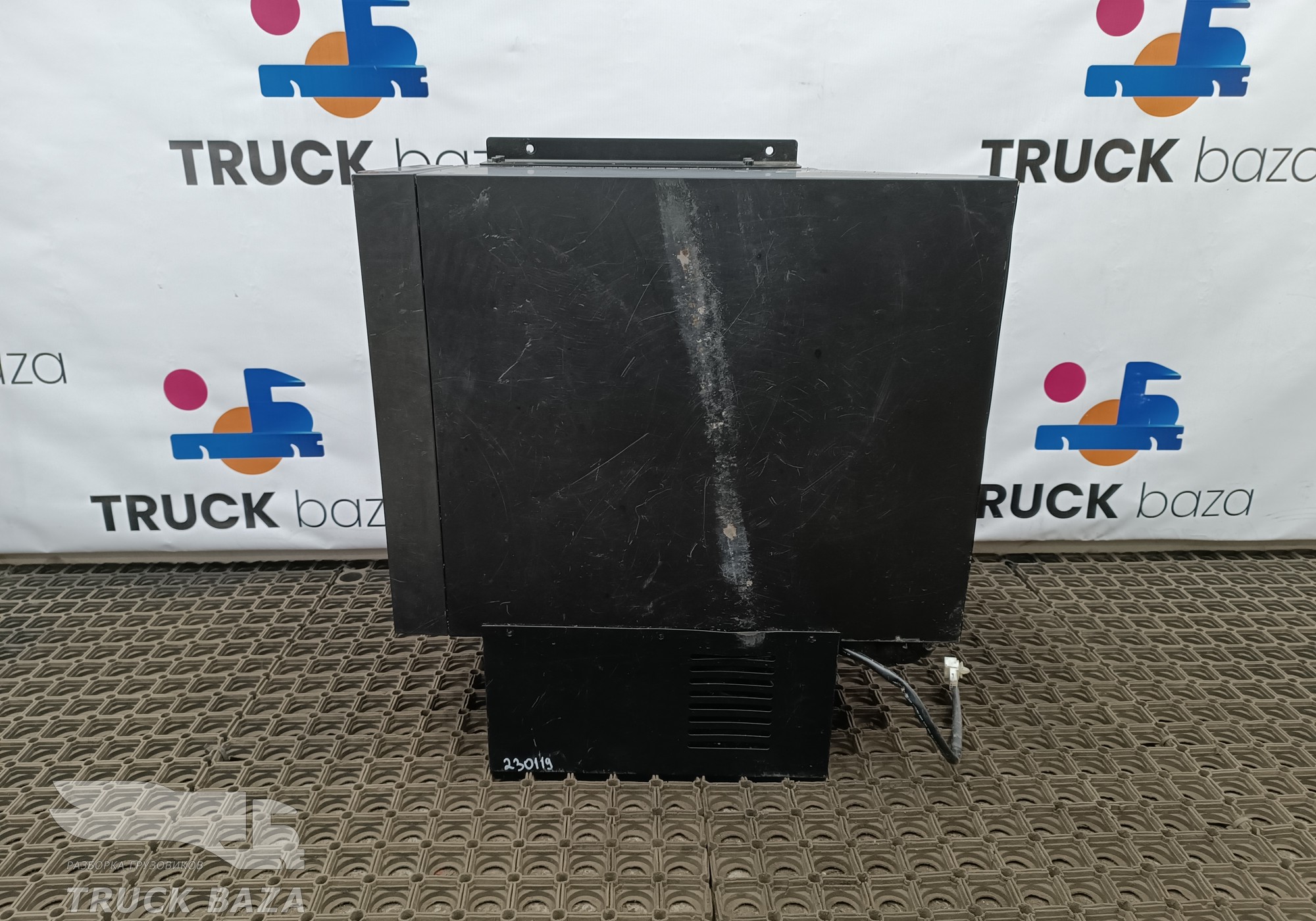 8213105C6200 Холодильник для DongFeng GX DFH4180