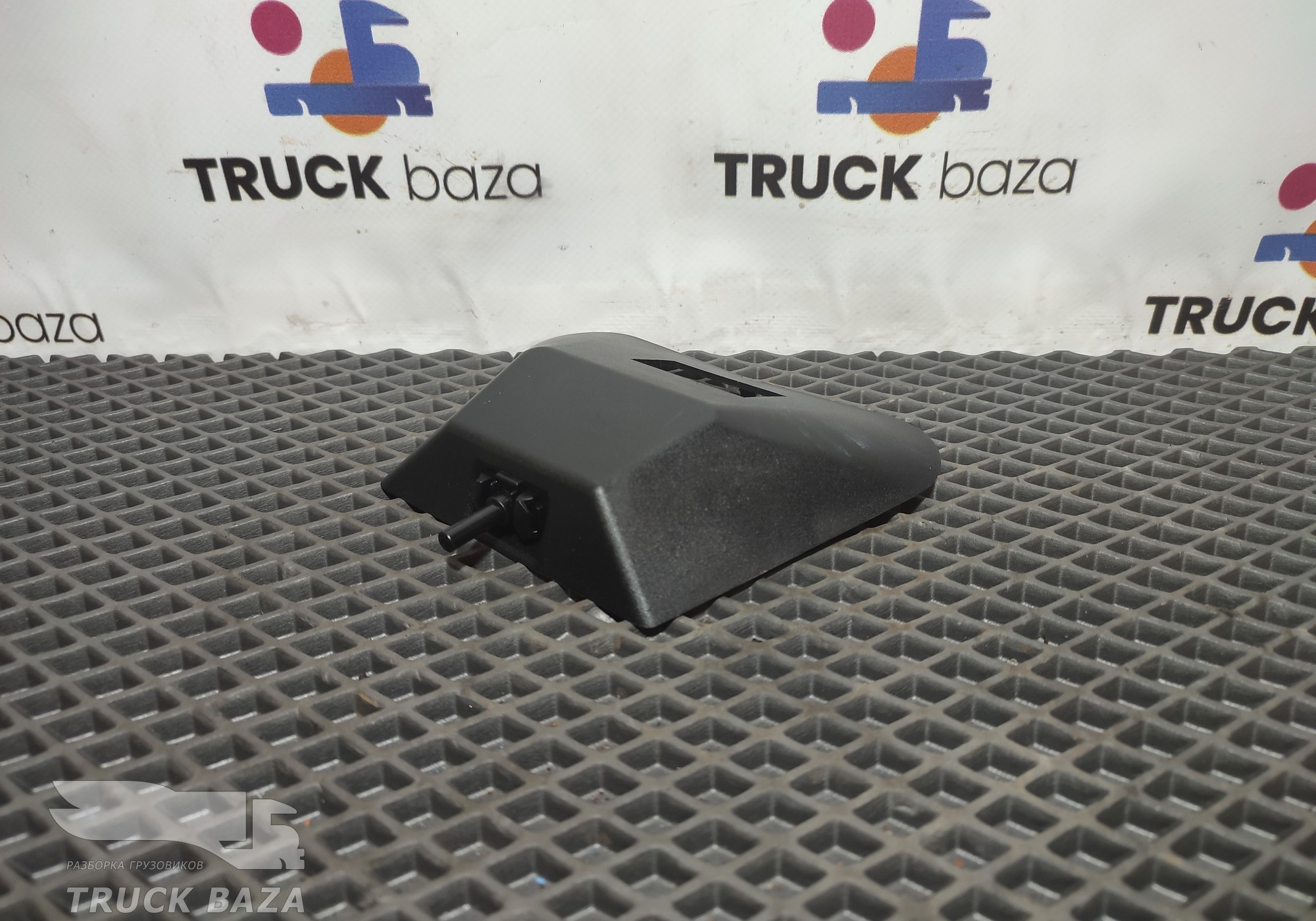 A9438430046 Плафон вещевого ящика для Mercedes-Benz Actros