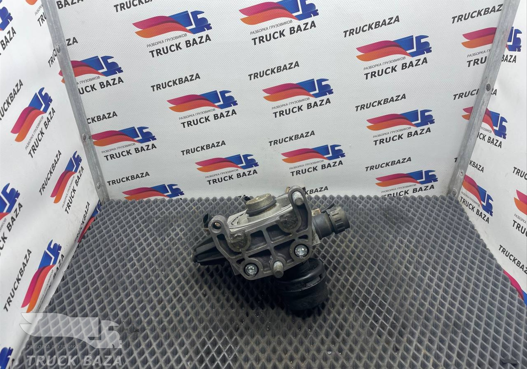 153743 Осушитель пневматической системы для КАМАЗ 54901