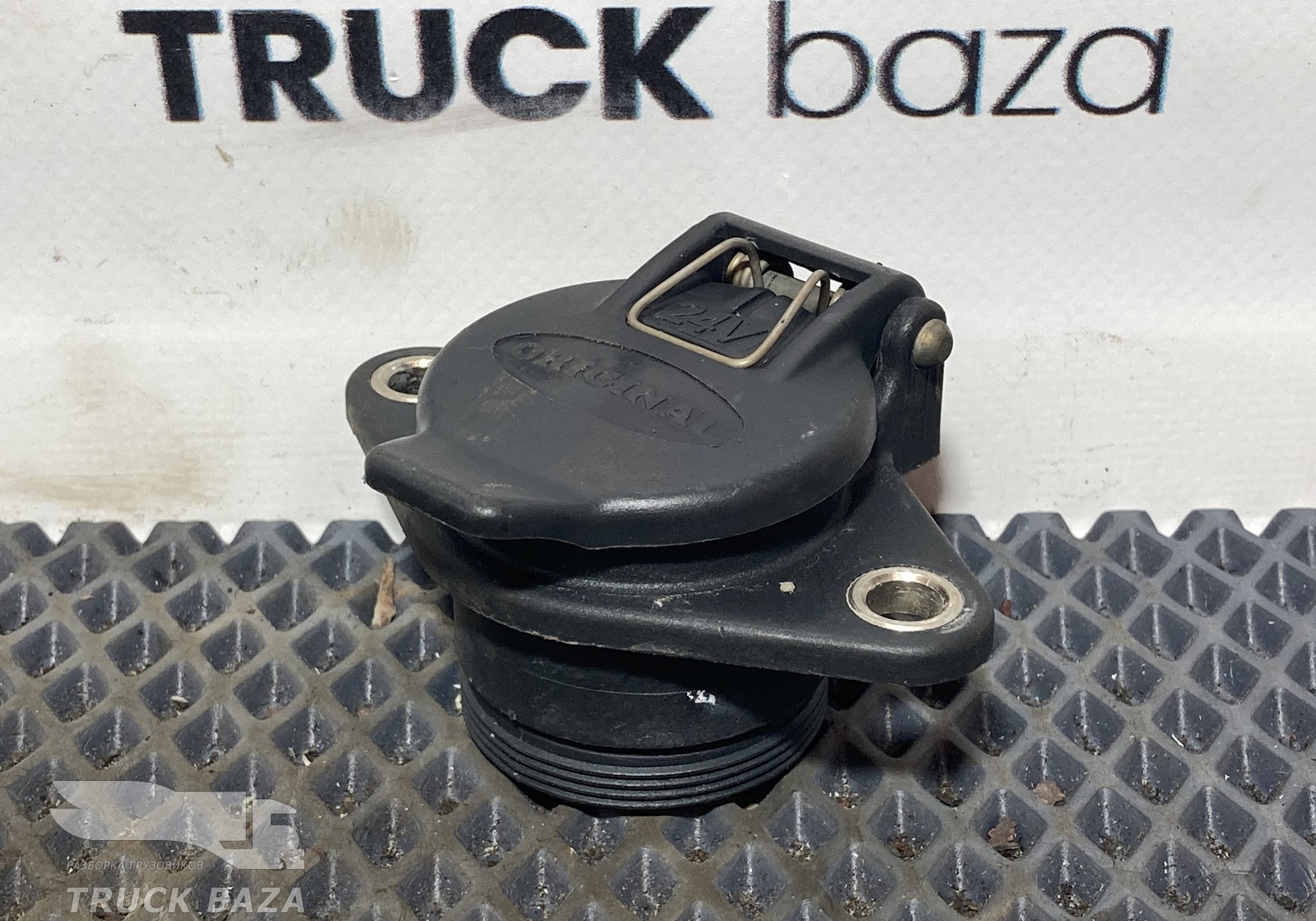 Корпус розетки для Sinotruk Sitrak C7H