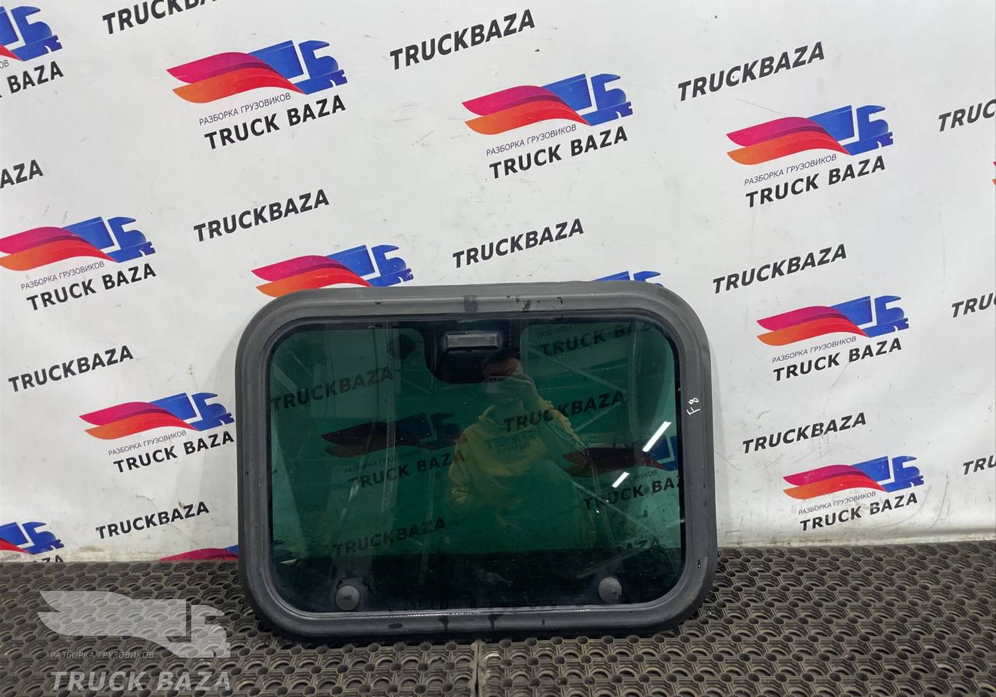 EC46E500K21A Люк в сборе для Ford F-MAX (с 2018)