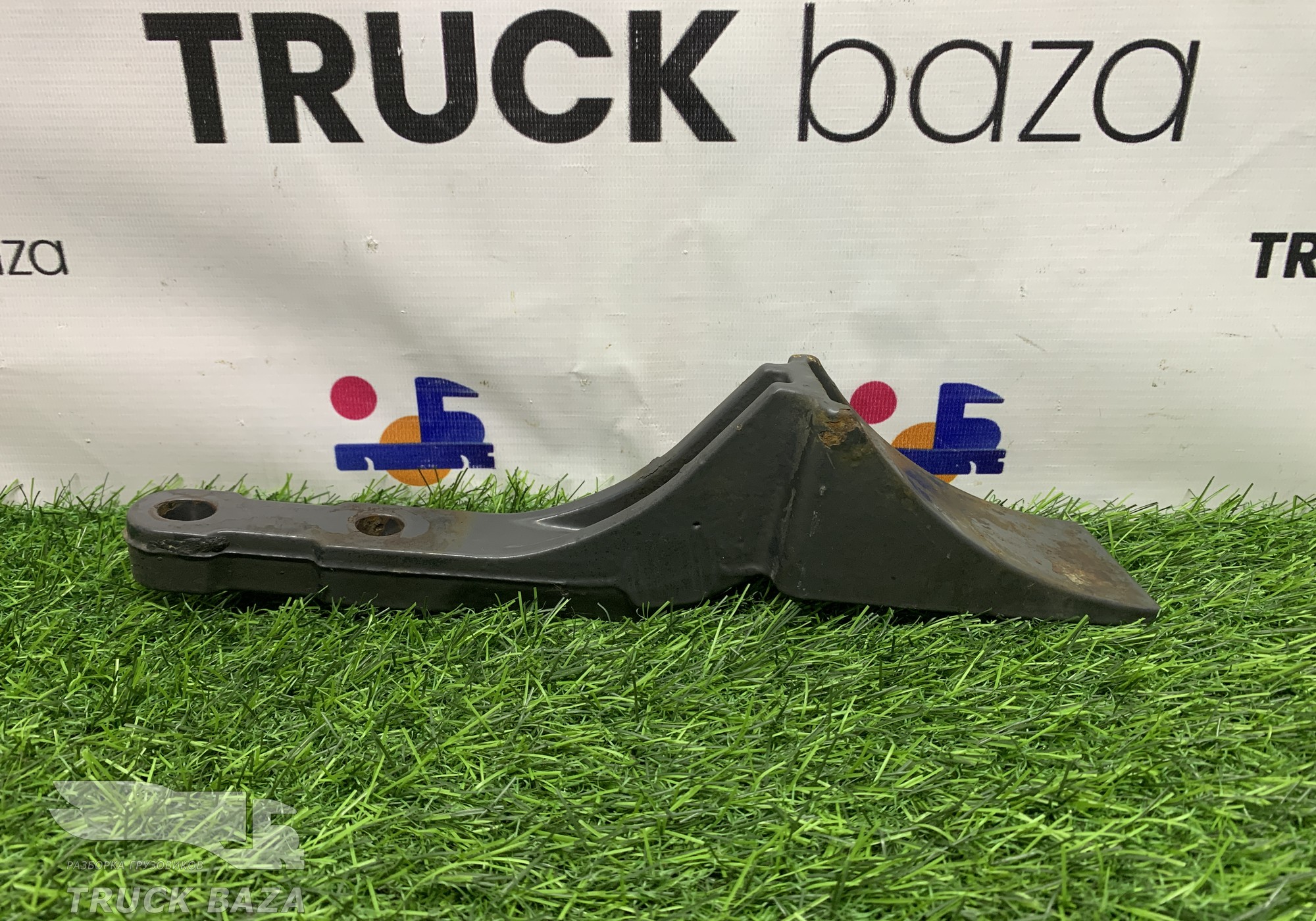 21174153 Кронштейн крепления ресивера