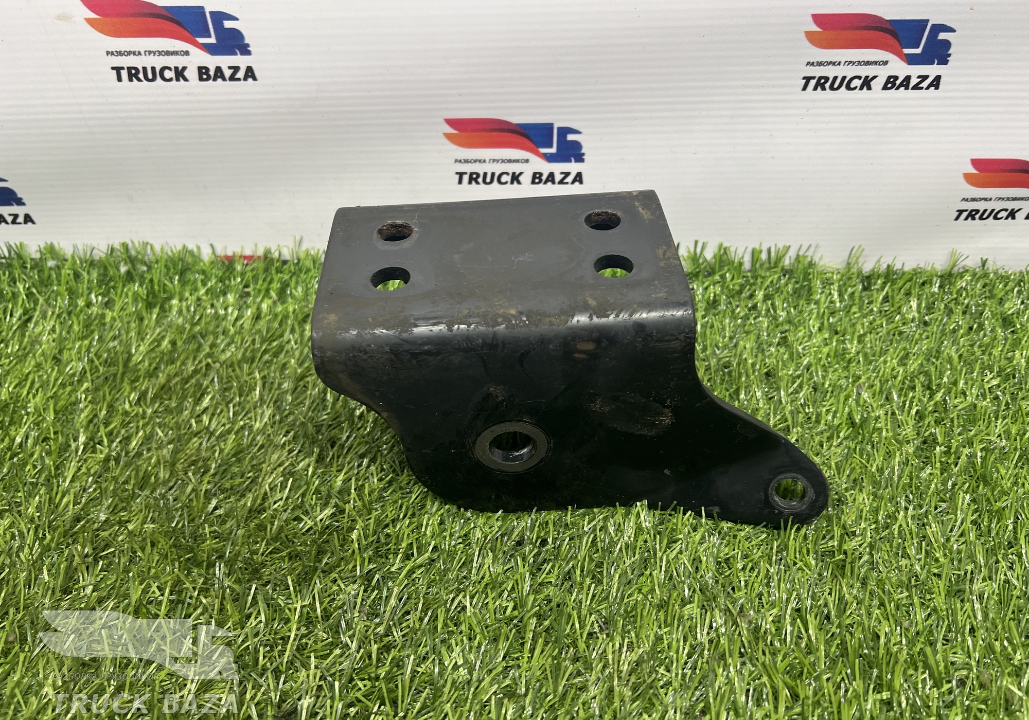 81417202783 Кронштейн торсиона кабины левый