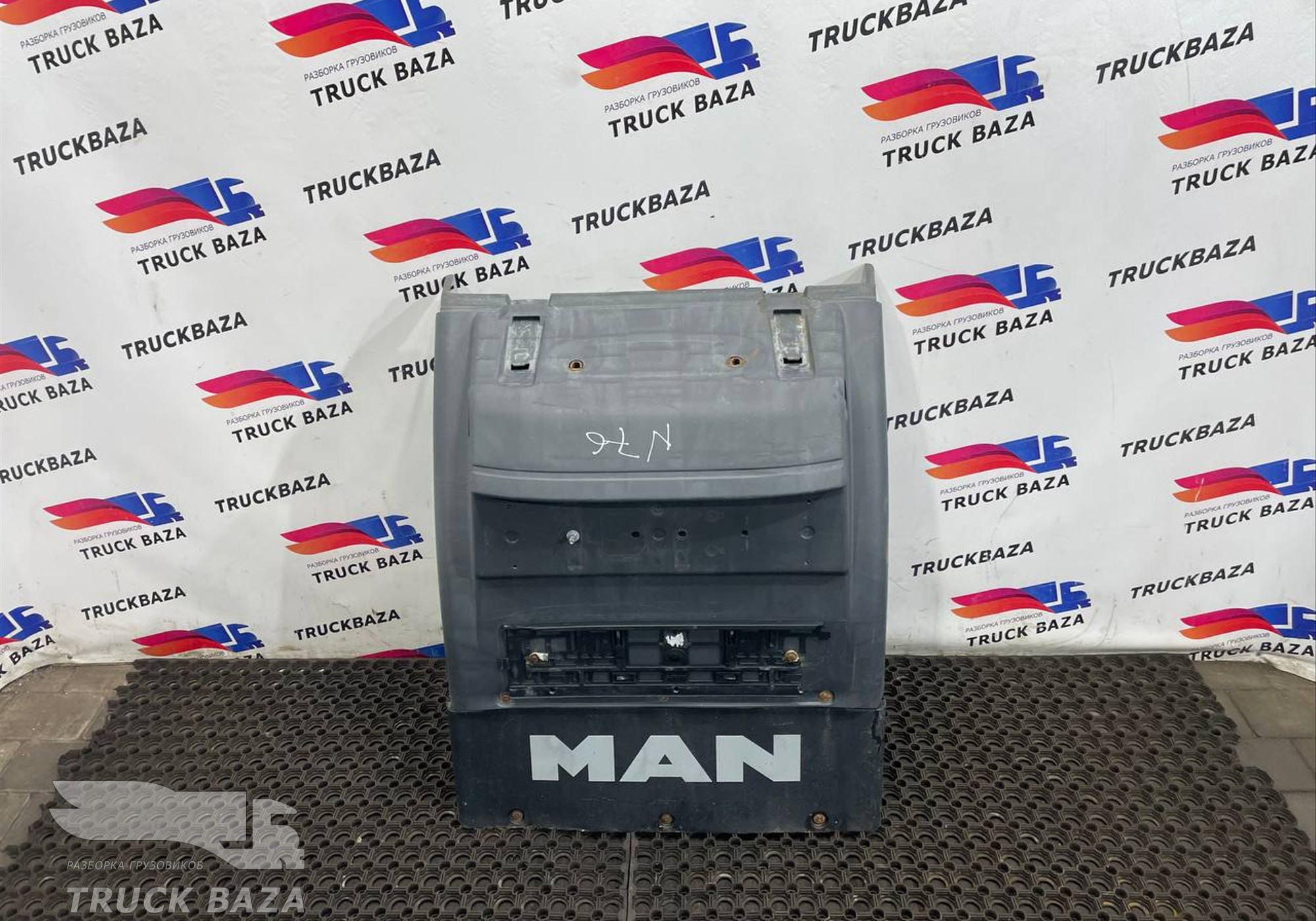 81664106625 Крыло заднее задняя часть для Man TGX TG3 (с 2020)