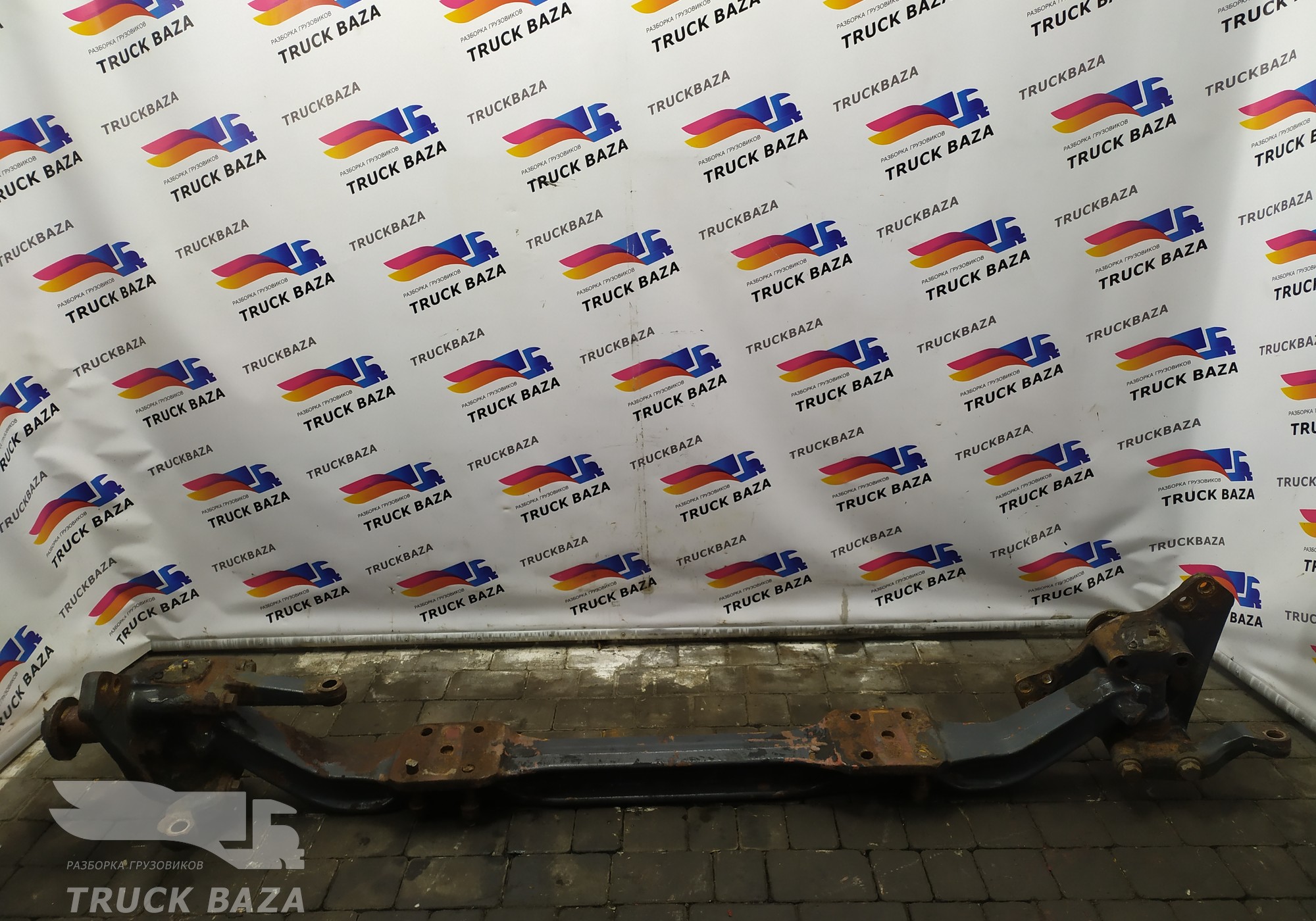 1785563 Балка передняя поперечная для Daf