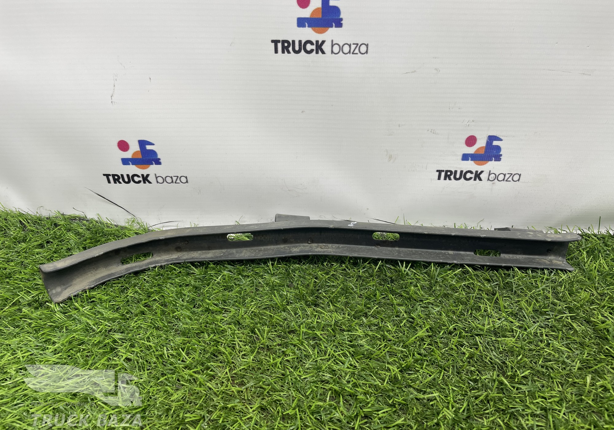 1393128 Кронштейн датчика ABS правый для Scania 4-series P (с 1995 по 2007)