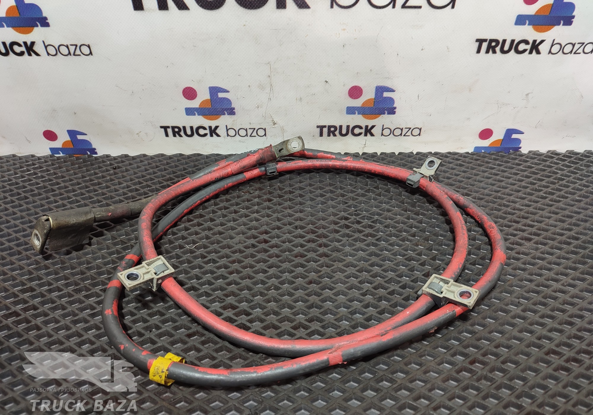 7422135174 Кабель силовой 2100 мм / 10 мм для Volvo FM III (с 2013)