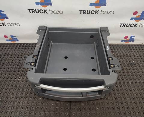 82315800 Ящик под холодильник для Renault T (с 2013)