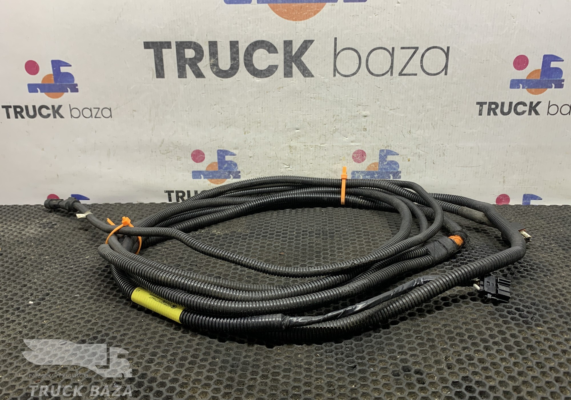 DZ95259779627 Проводка топливного бака для Shacman F3000 (с 2009)