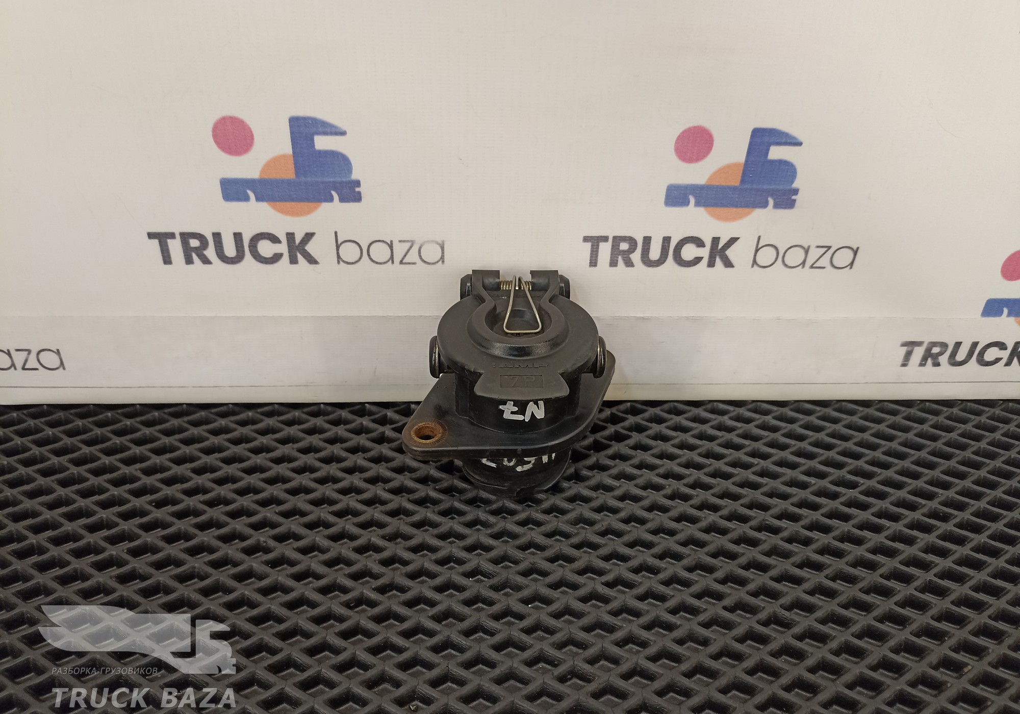 81254326042 Корпус розетки для Mercedes-Benz Actros MP1 (с 1996 по 2003)