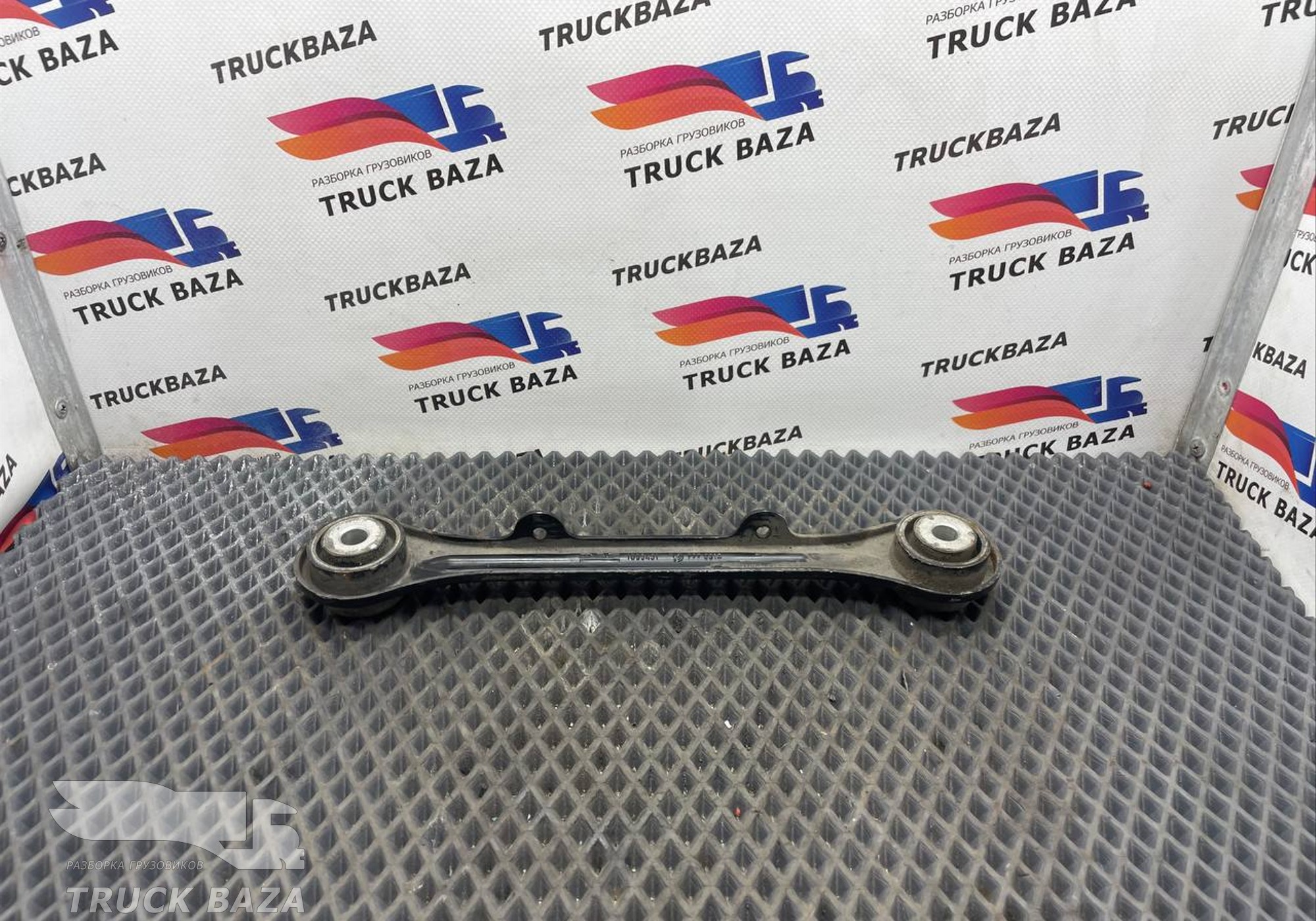 1895431 Тяга интеркулер для Daf XF106 (с 2012)