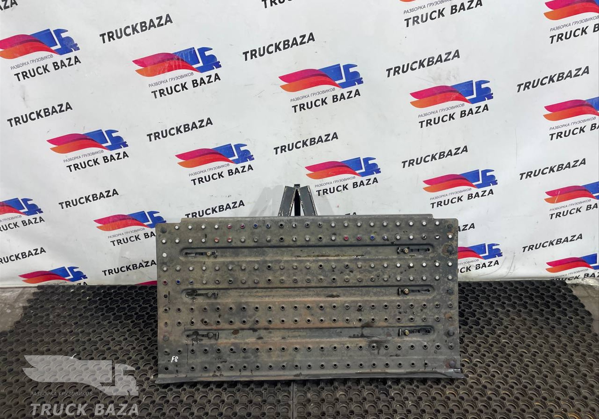 HC465K016BC Трап на раму для Ford F-MAX (с 2018)