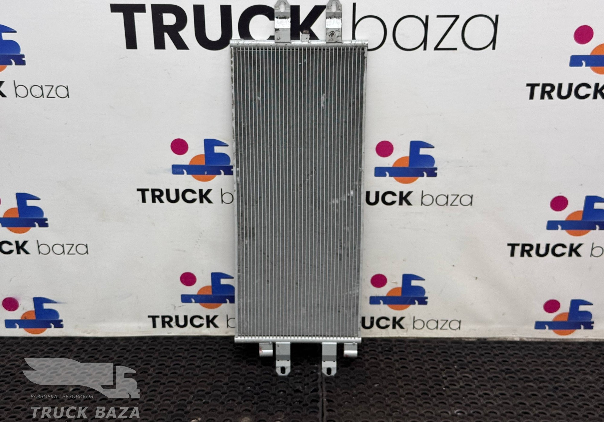 940440 Радиатор кондиционера для Scania