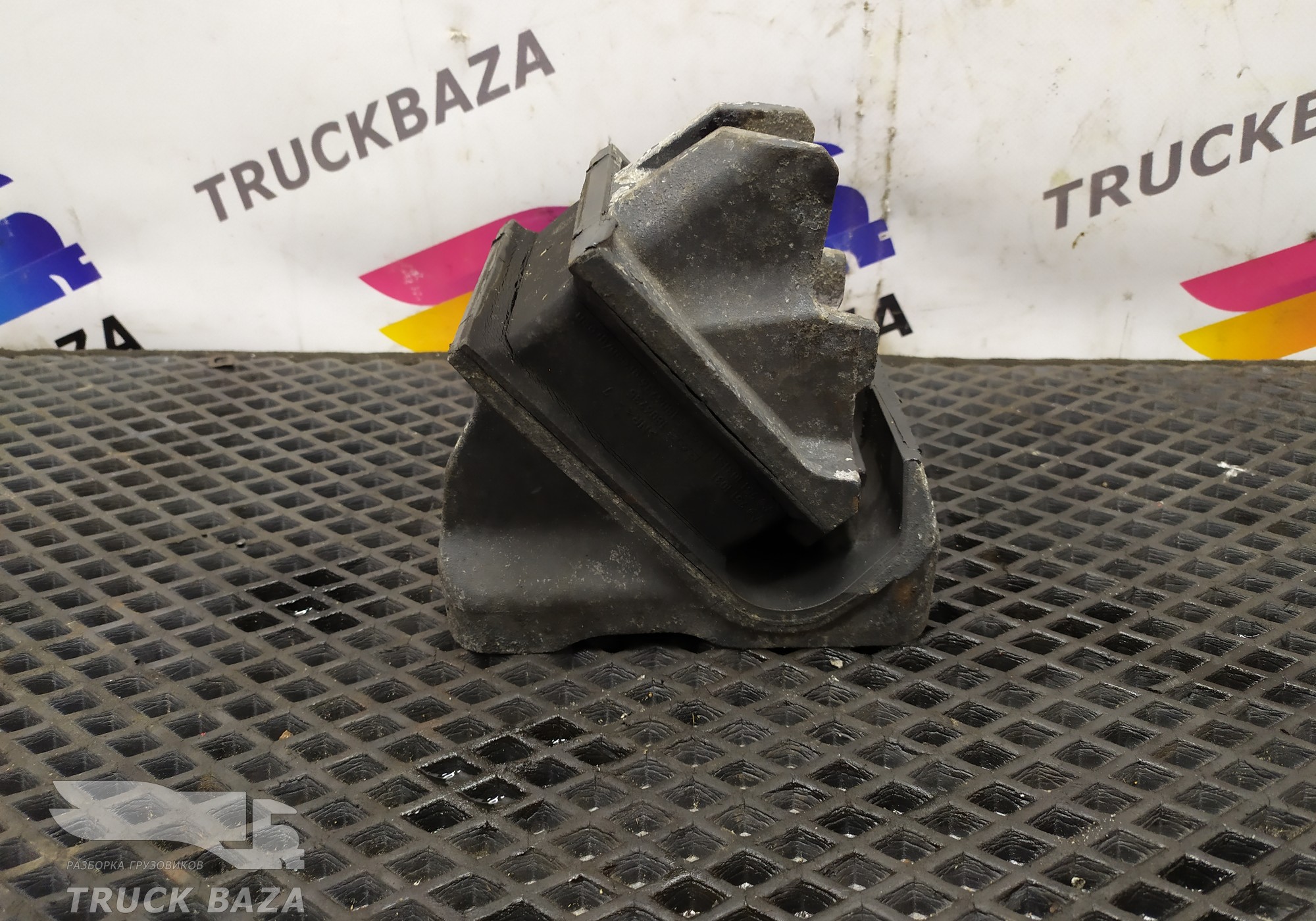 1806735 Подушка двигателя передняя для Daf XF95