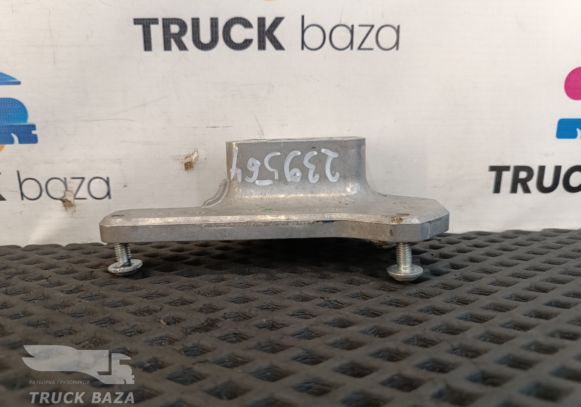 86402000 Кронштейн педали газа для Man TGS