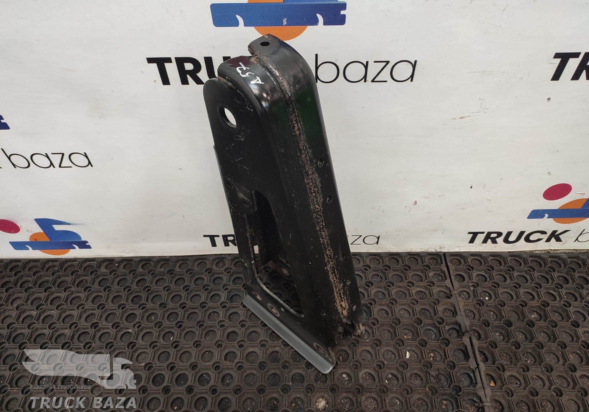 9603101260 Кронштейн кабины левый для Mercedes-Benz Actros New Actros MP4 (с 2011)