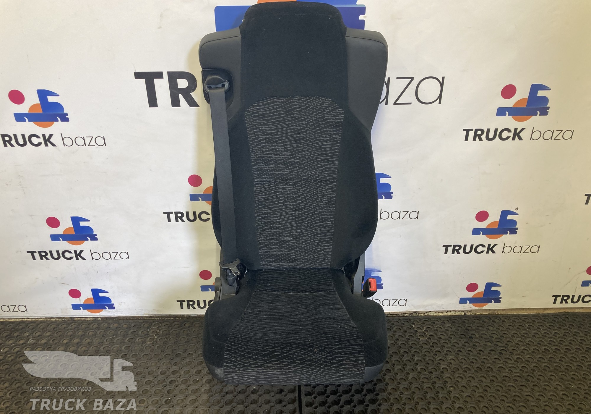 A9609103703 Сиденье пассажирское механическое для Mercedes-Benz Actros New Actros MP4 (с 2011)