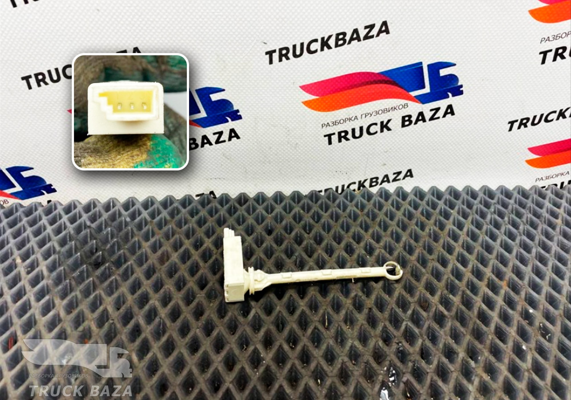 1782431 Датчик температуры воздуха в салоне для Daf XF105 (с 2005)