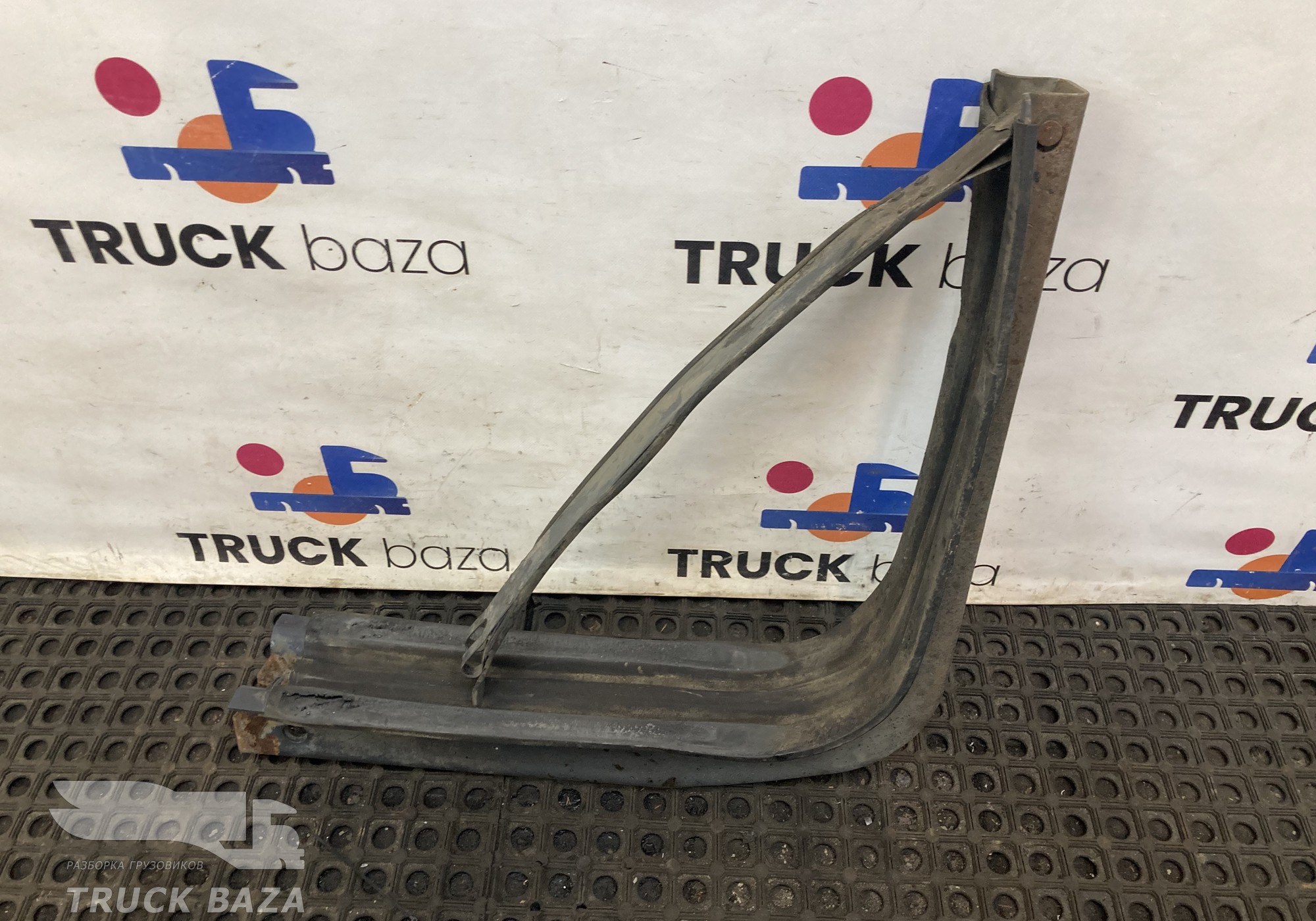 1488891 Кронштейн топливного бака для Scania 5-series R (с 2004 по 2016)