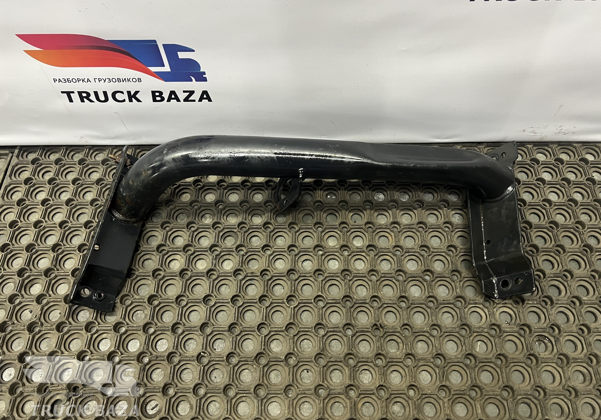 81615405075 Кронштейн подножки левый для Man TGS II (с 2012)