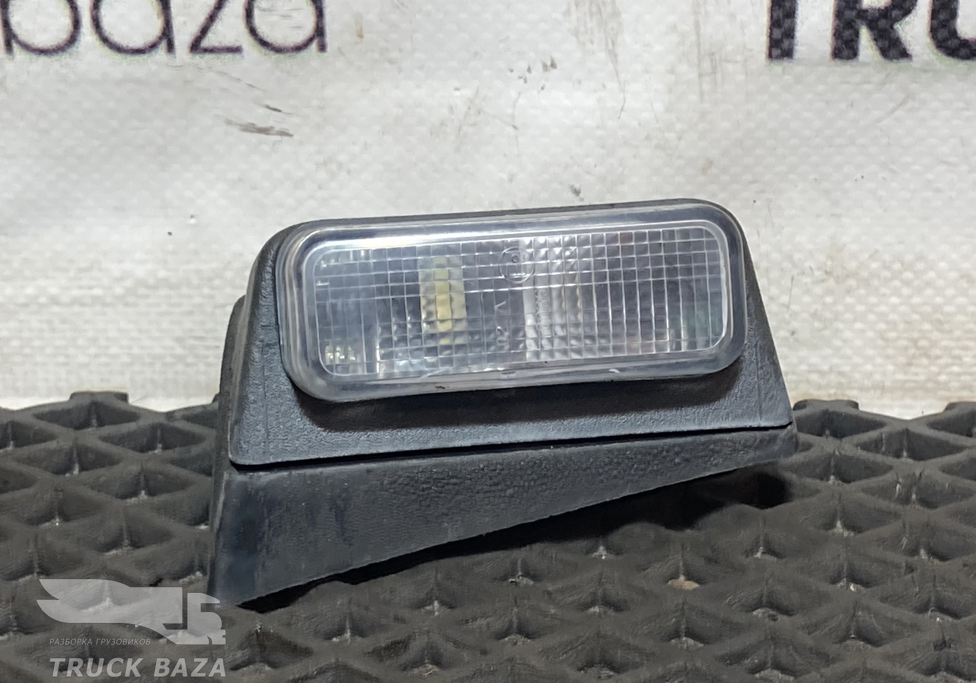 21368779 Габаритный фонарь на крышу для Volvo FH 4 (с 2012)