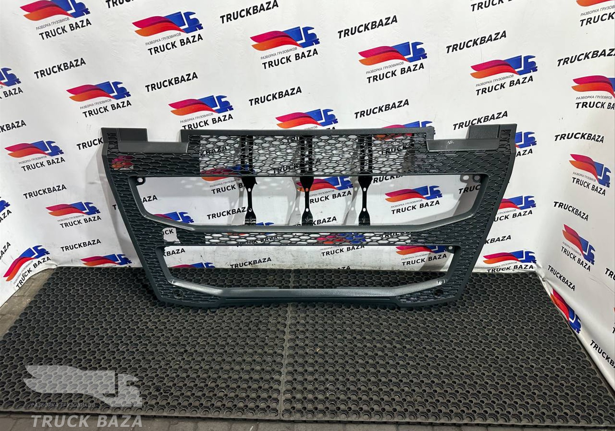 82491908 Решетка радиатора для Volvo FH 4 (с 2012)