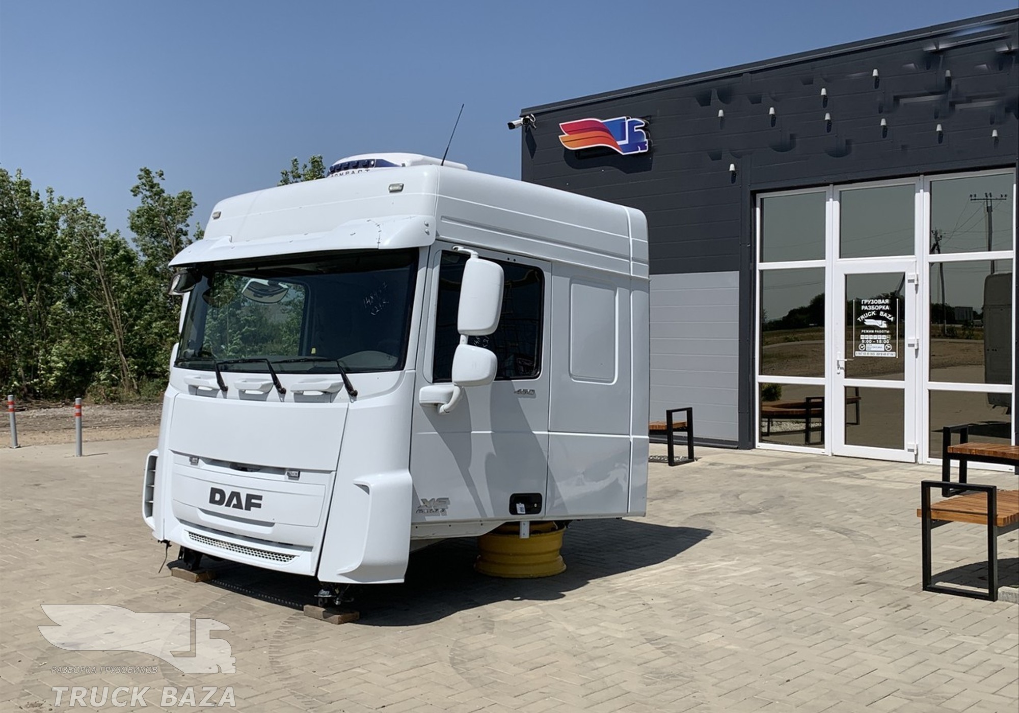 Кабина АКПП Euro 6 2014г. СРЕДНЯЯ для Daf XF106 (с 2012)