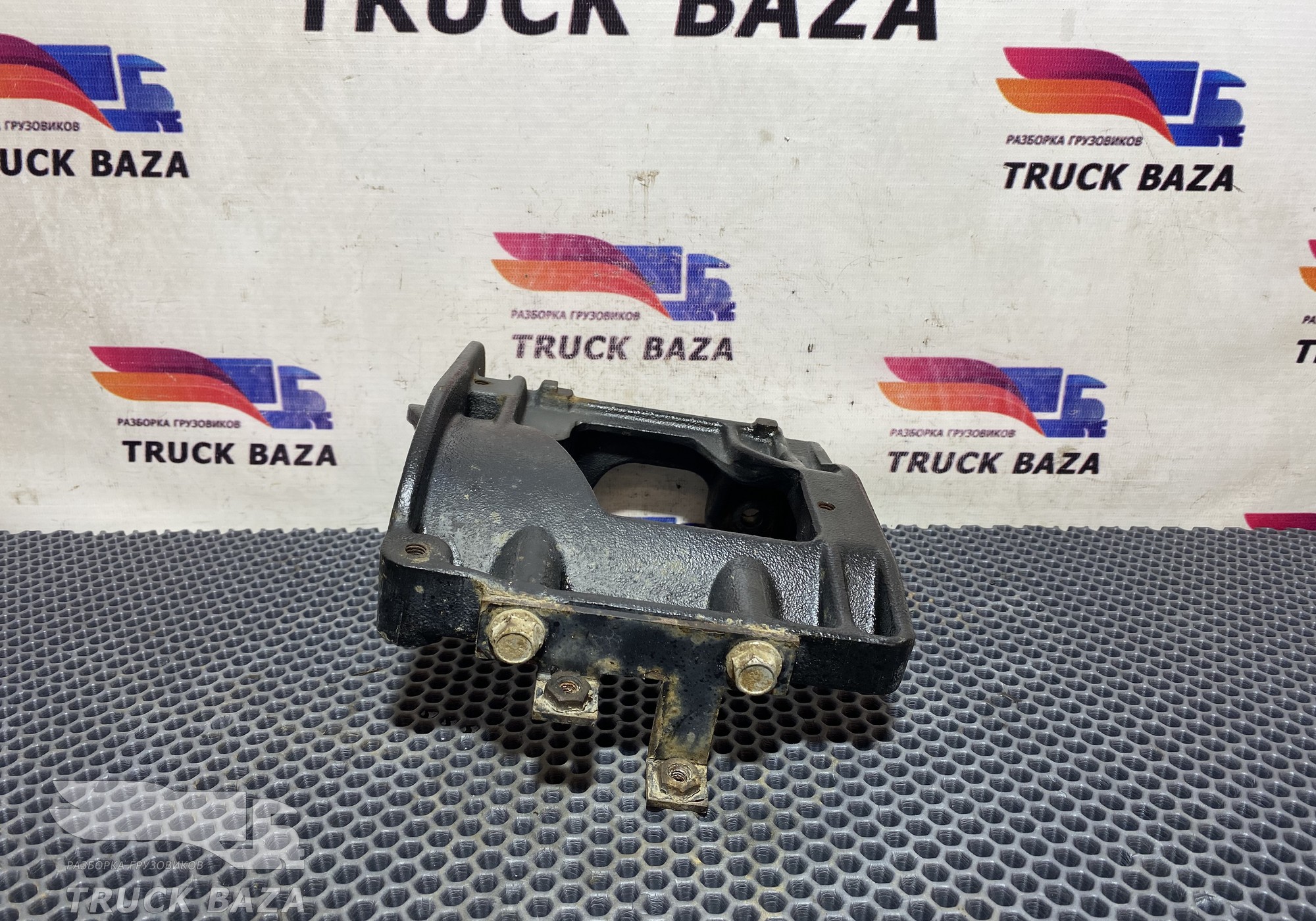 4572340739 Кронштейн компрессора кондицонера для Mercedes-Benz Axor II (с 2004 по 2010)