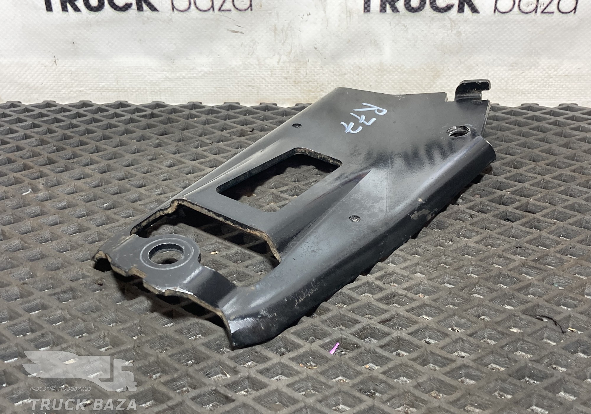 Кронштейн для Renault Premium II (с 2005 по 2013)