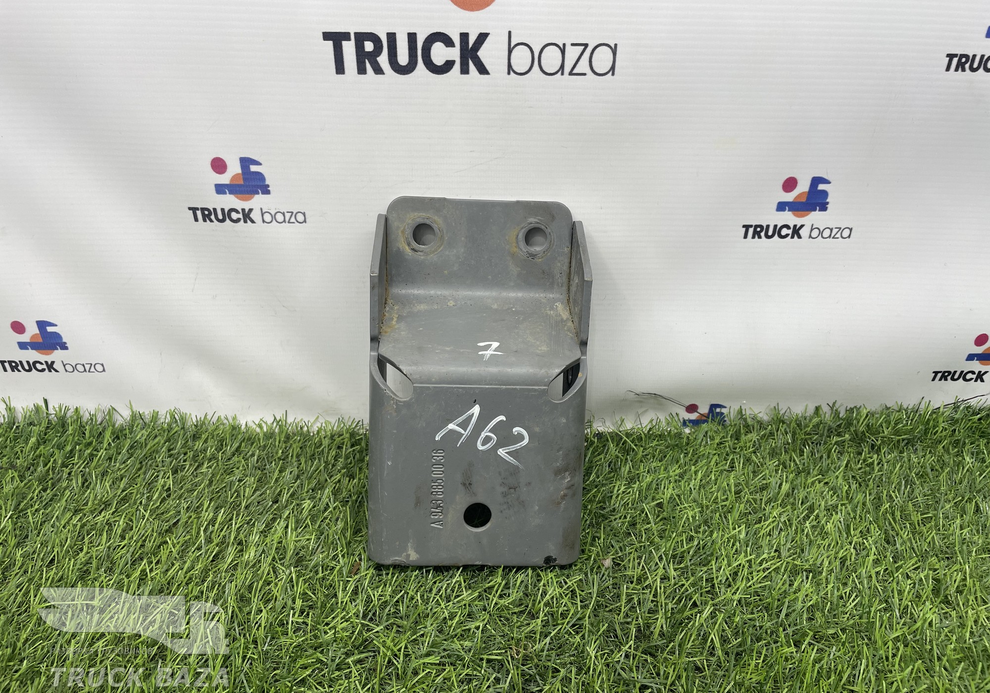 A9438850036 Кронштейн переднего бампера левый