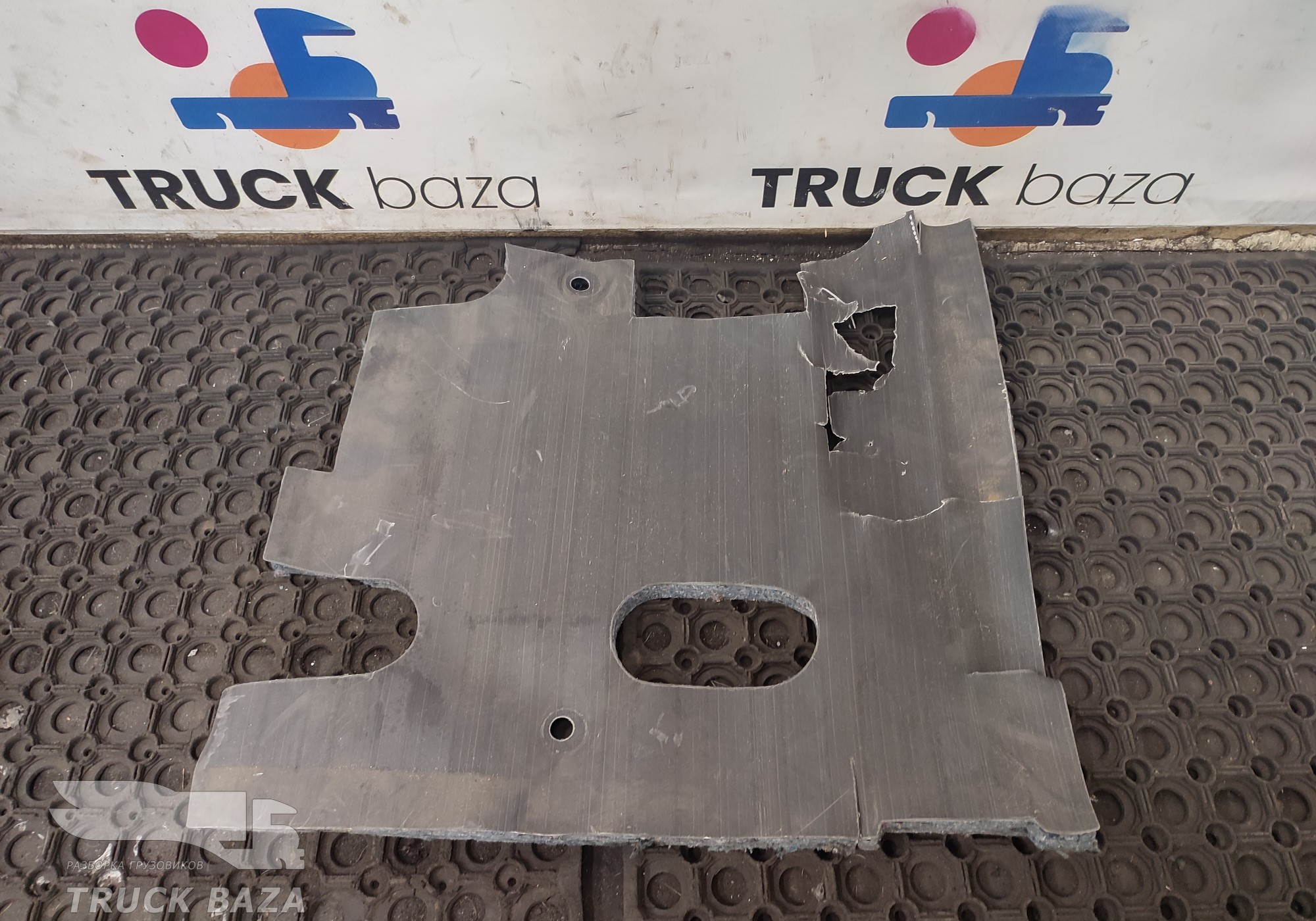 7421462571 Покрытие напольное для Renault T (с 2013)