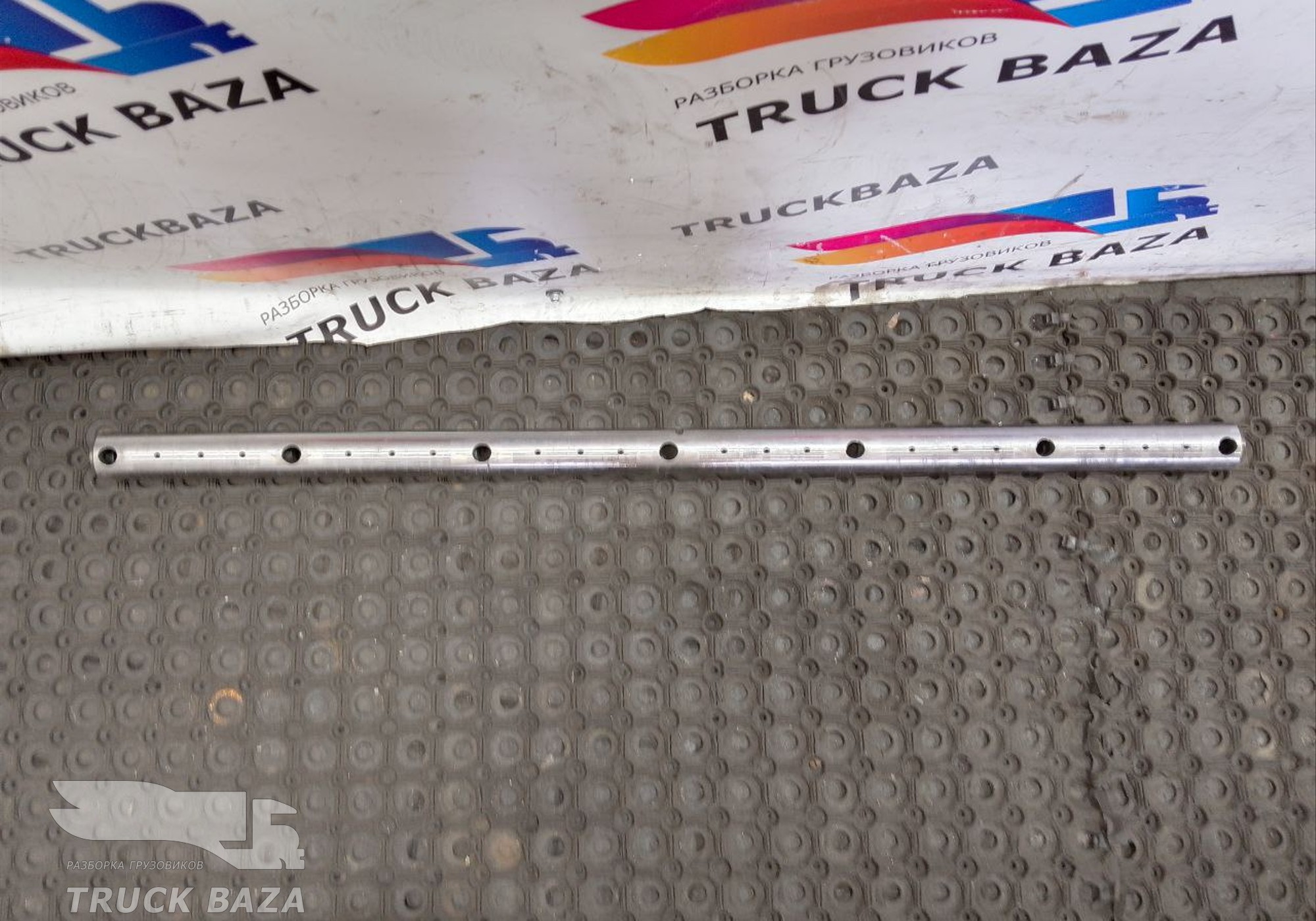 99483035 Вал рокеров для Iveco