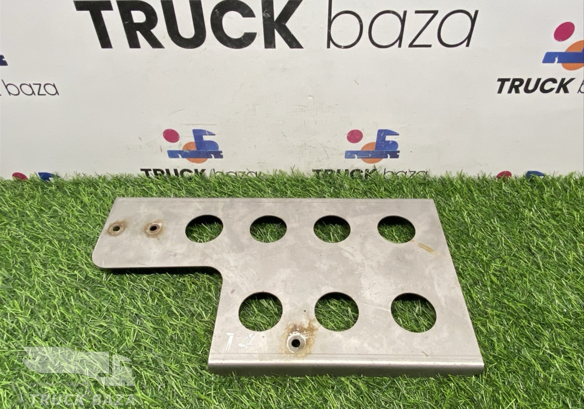 Экран тепловой для Sinotruk Sitrak C7H