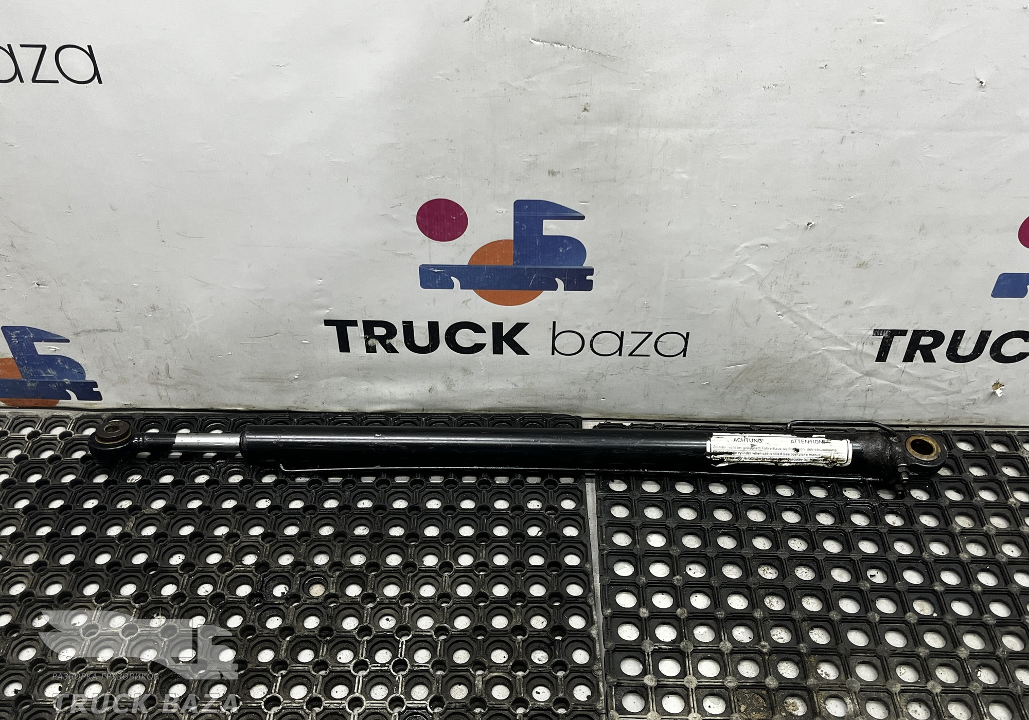 81978110008 Цилиндр подъема кабины для Man