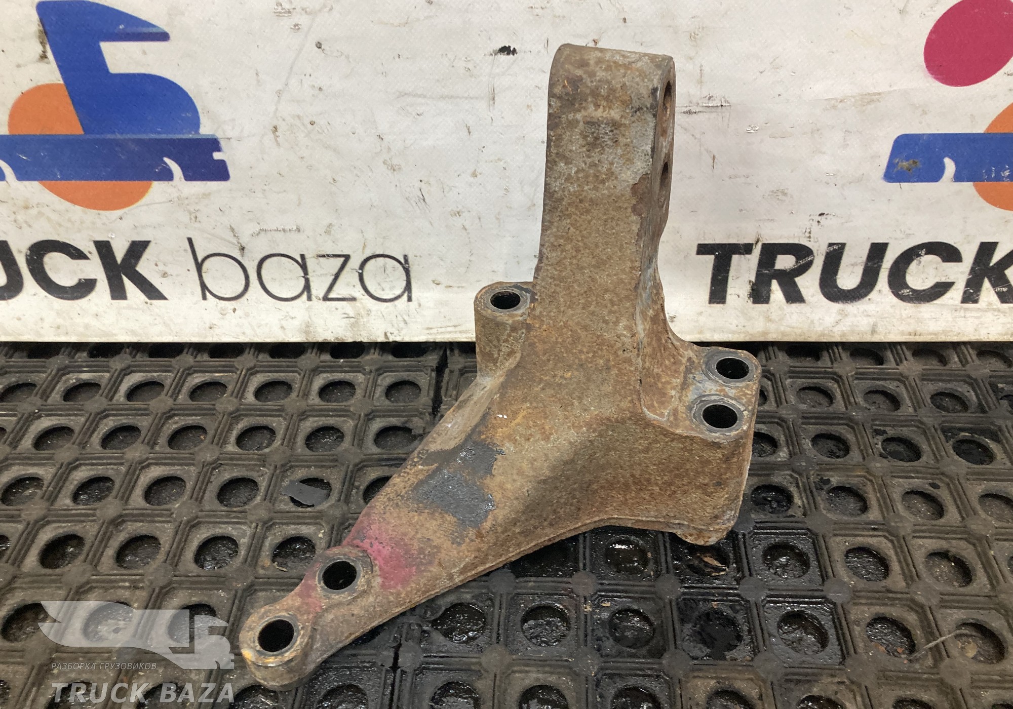 51415013088 Кронштейн двигателя задний левый для Man TGA