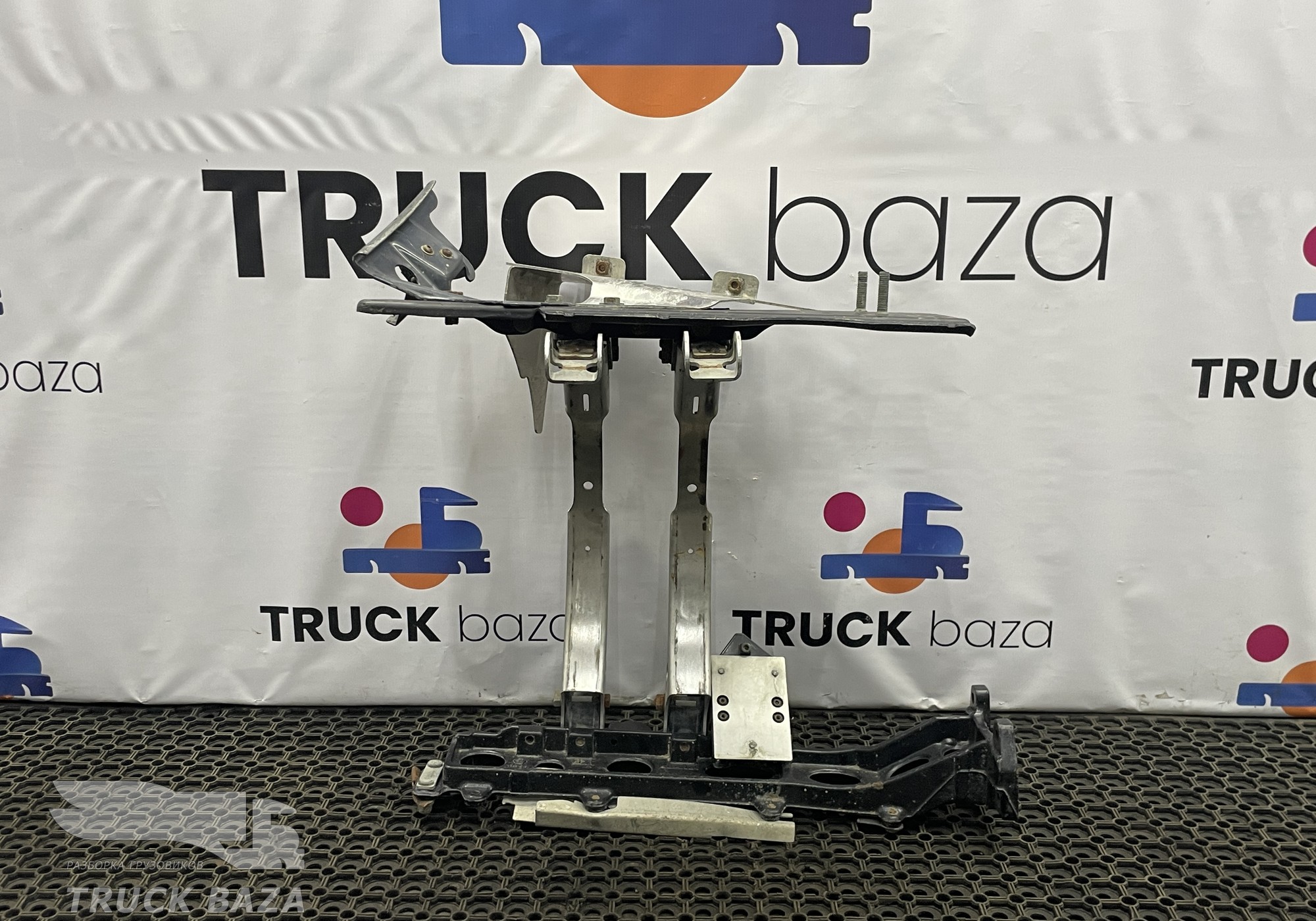 2264180 Кронштейн глушителя в сборе для Scania 6-series P (с 2016)