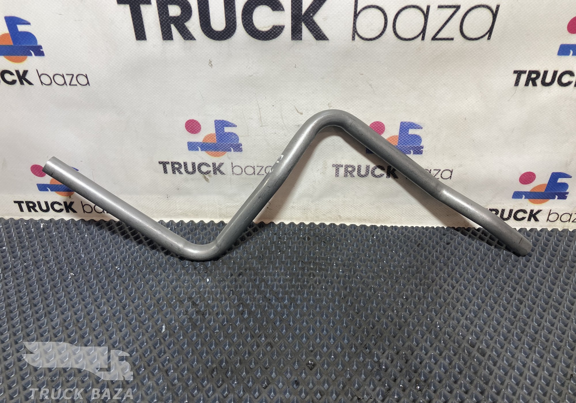 1358301137 Трубка масляная КПП ZF для Faw J7