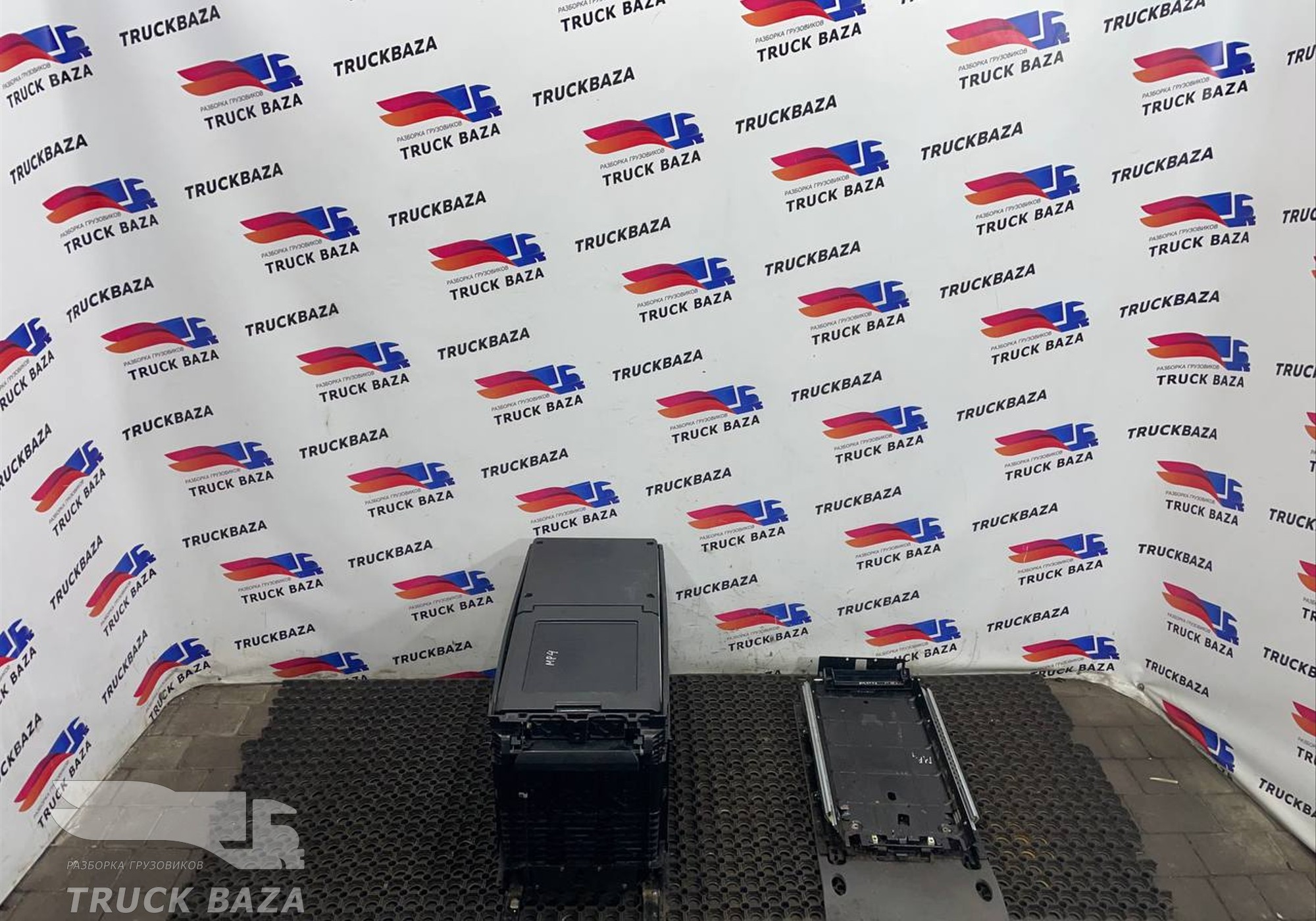 A9608400943 Холодильник для Mercedes-Benz Actros New Actros MP4 (с 2011)