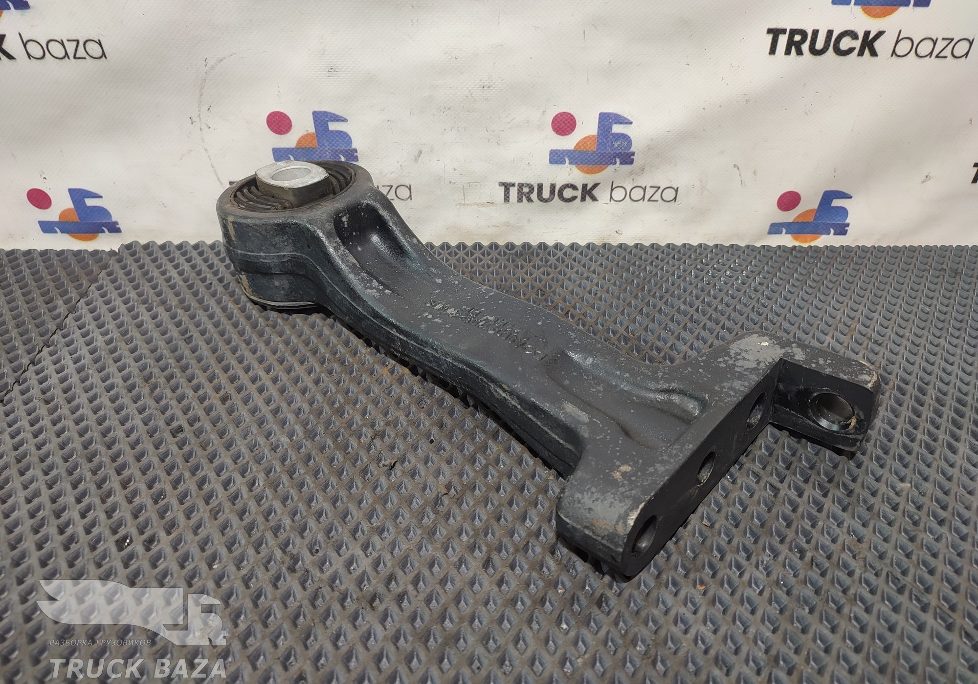 9603170524 Кронштейн крепления торсиона правый для Mercedes-Benz Actros New Actros MP4 (с 2011)