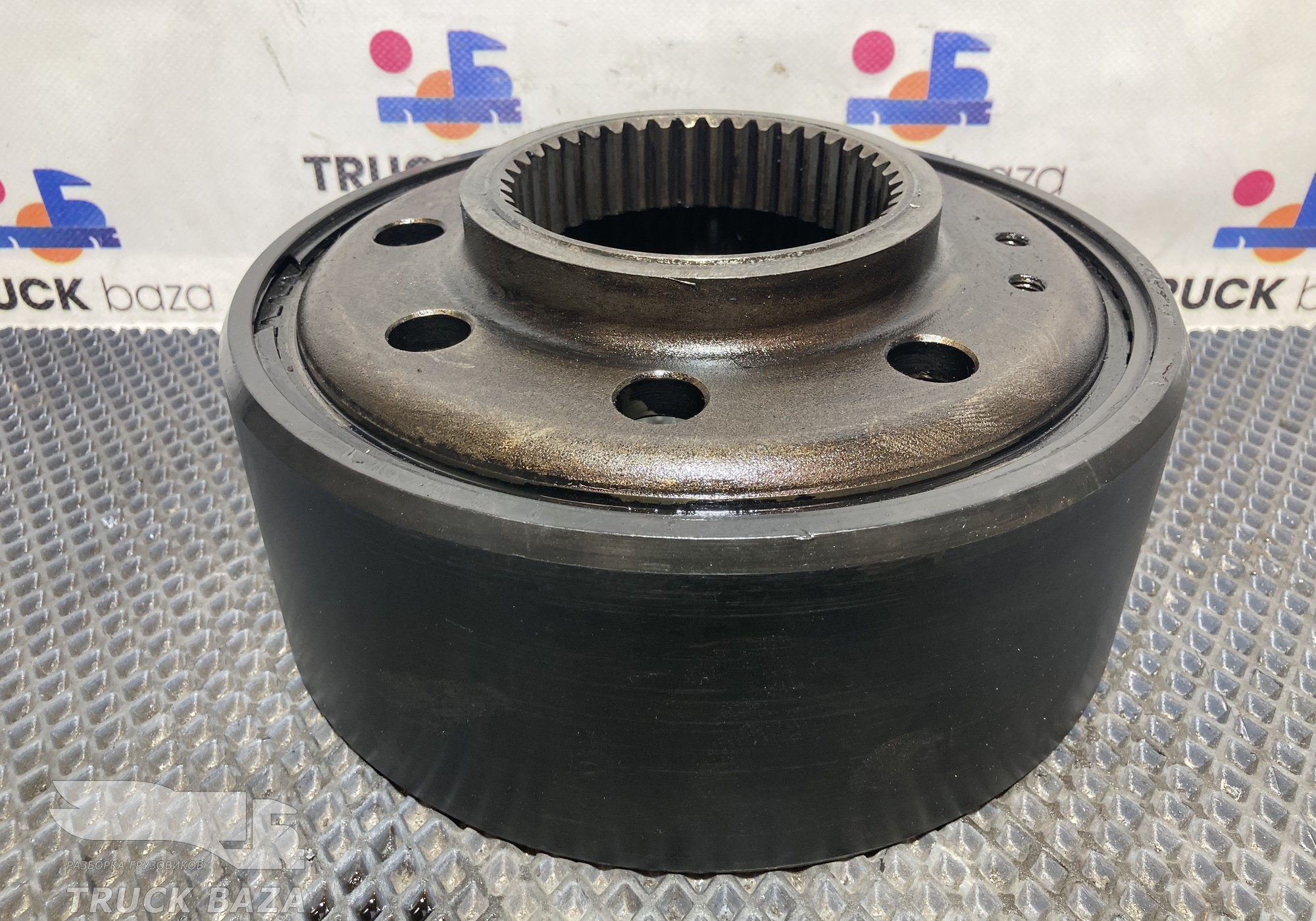 2405042A6E Шестерня бортового редуктора