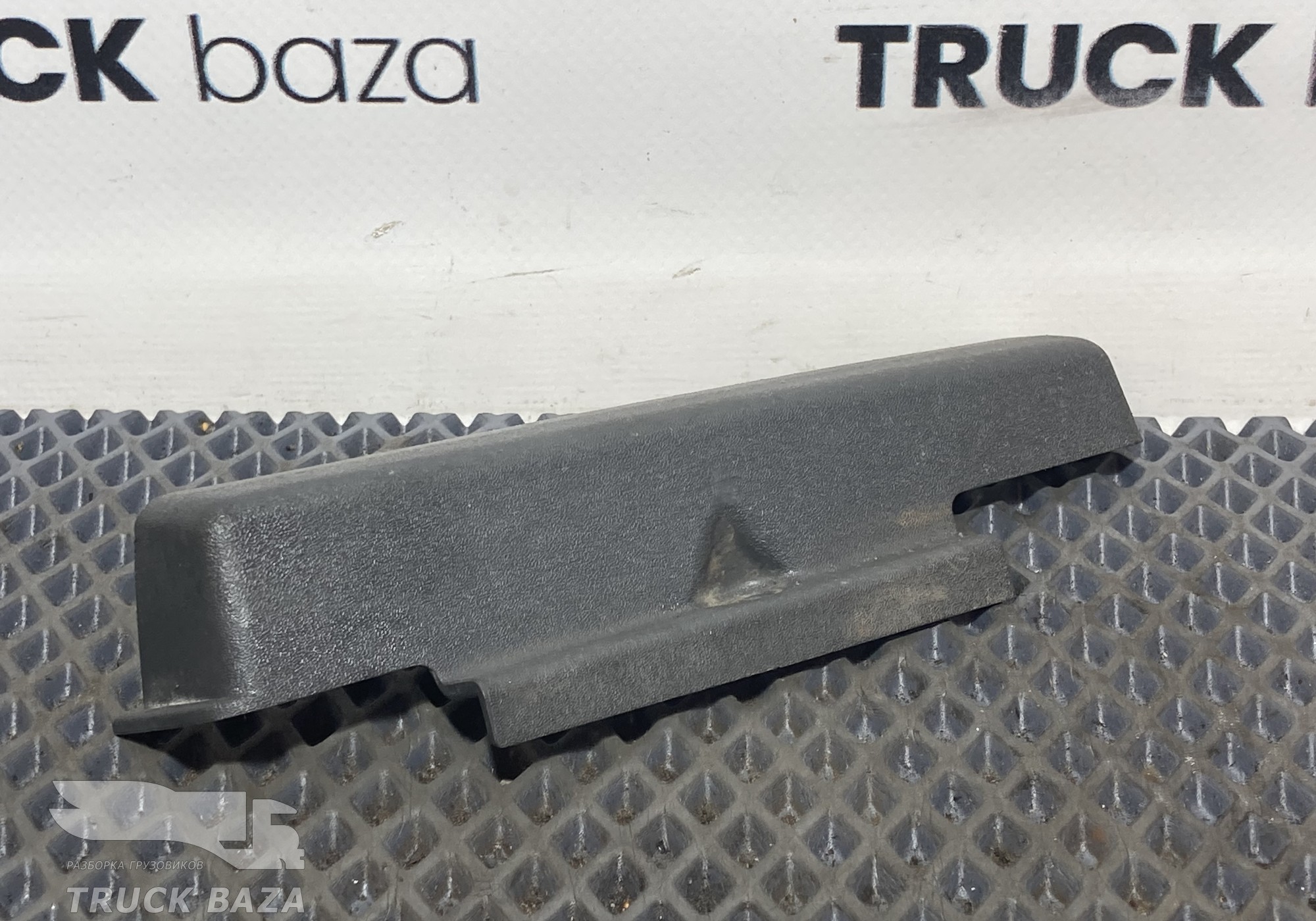 1512439 Молдинг фары левой для Scania 5-series T (с 2004 по 2016)