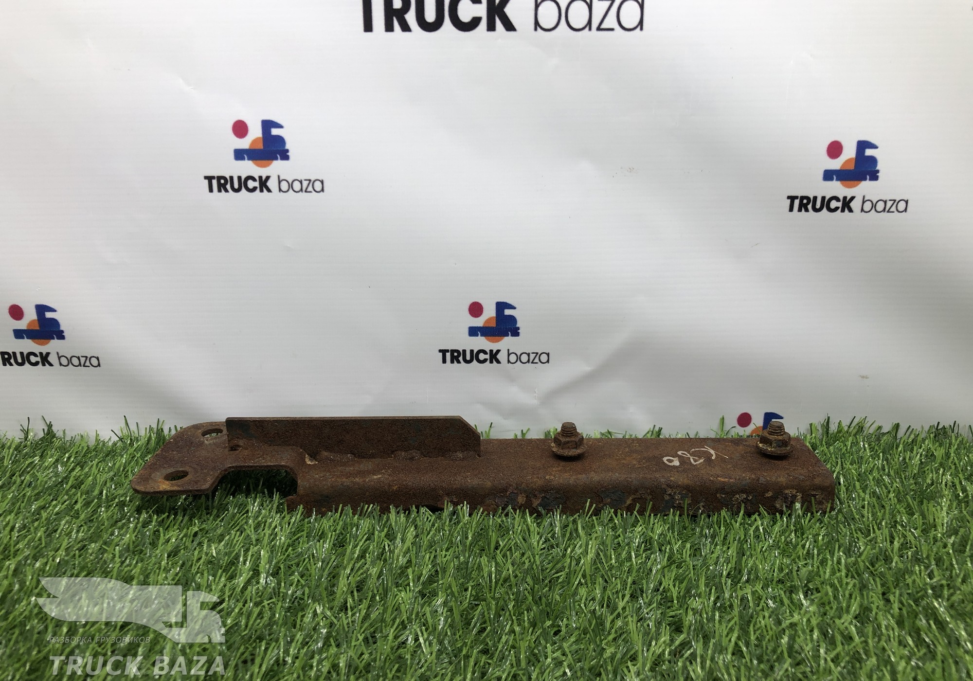 5490561427020 Кронштейн шумоизоляции двигателя для КАМАЗ 5490 (с 2013)