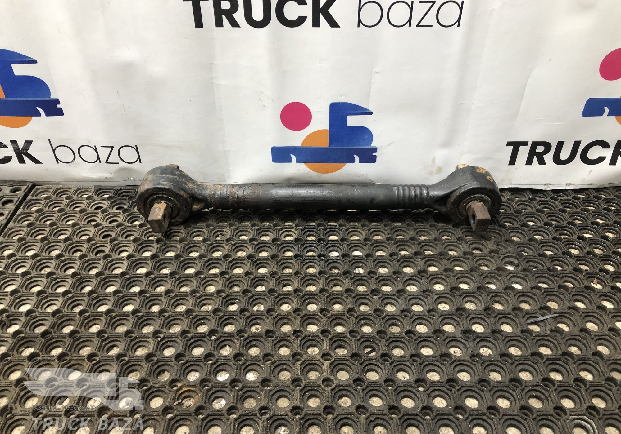 81432206229 Тяга реактивная задняя